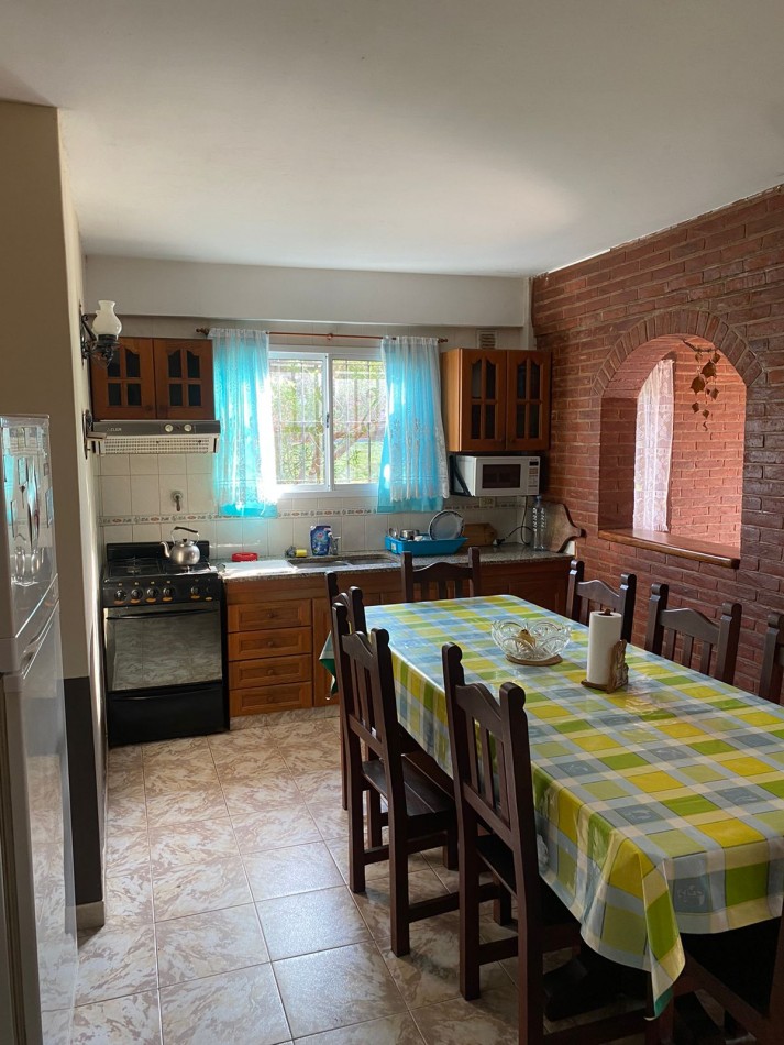 CASA A UNA CUADRA DEL MAR ,ZONA RAMBLA -OPORTUNIDAD DE INVERSION !