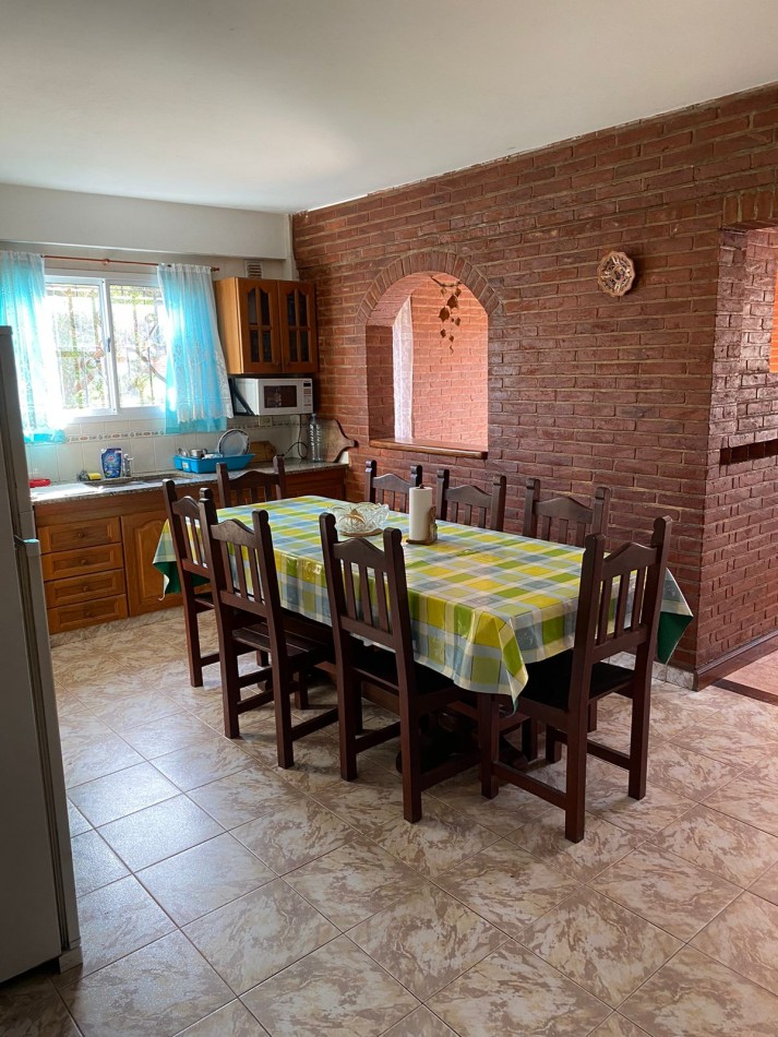 CASA A UNA CUADRA DEL MAR ,ZONA RAMBLA -OPORTUNIDAD DE INVERSION !