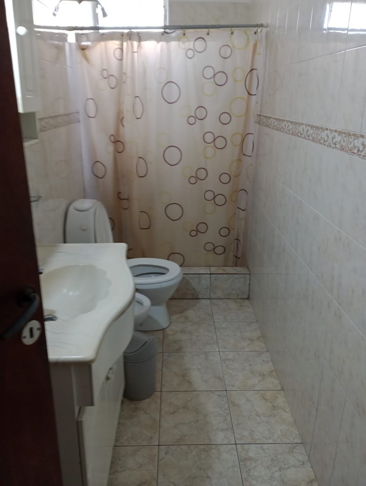 CASA A UNA CUADRA DEL MAR ,ZONA RAMBLA -OPORTUNIDAD DE INVERSION !