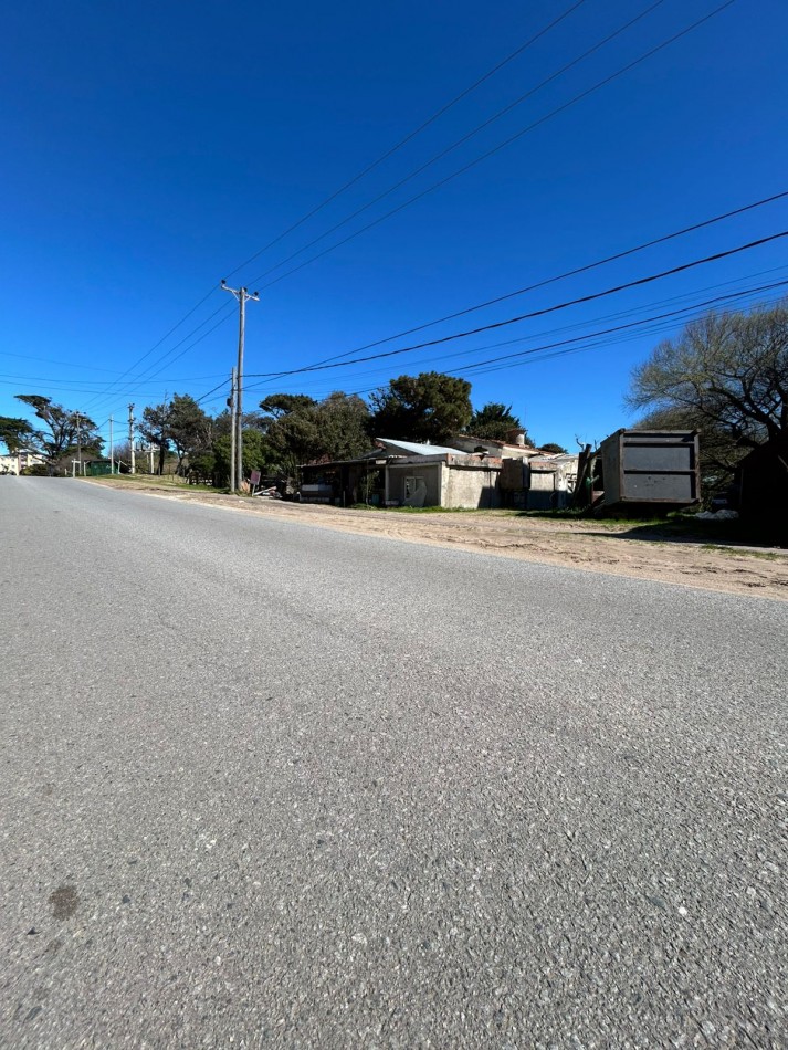 Venta lote multifamiliar en mar de ostende a dos cuadras del mar -oportunidad