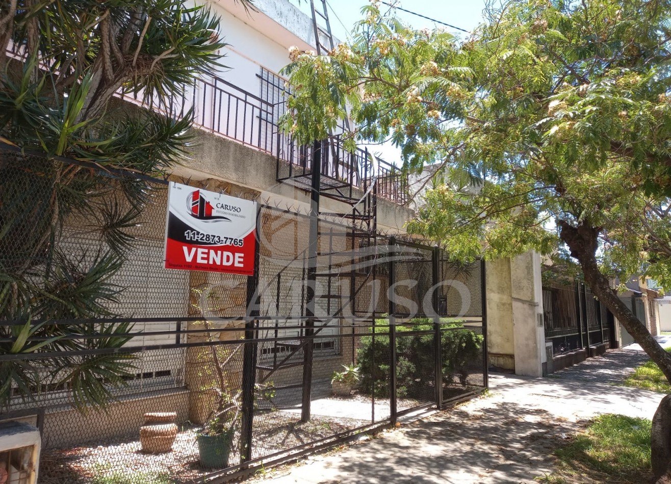 VENTA en BLOCK: Casa y 2 departamentos - QUILMES O.- NUEVO PRECIO $$$