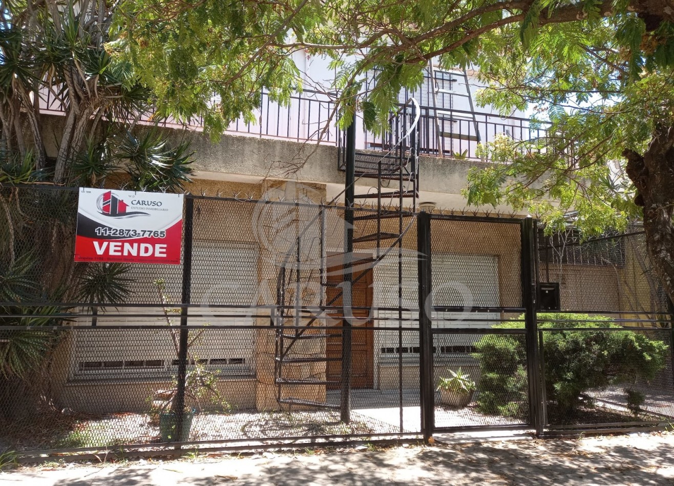 VENTA en BLOCK: Casa y 2 departamentos - QUILMES O.- NUEVO PRECIO $$$