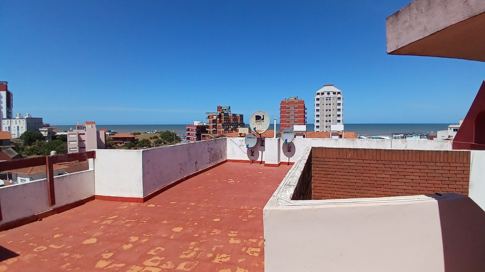 Venta de Monoambiente a una Cuadra del Mar en Villa Gesell: ¡Tu Refugio Costero te Espera!