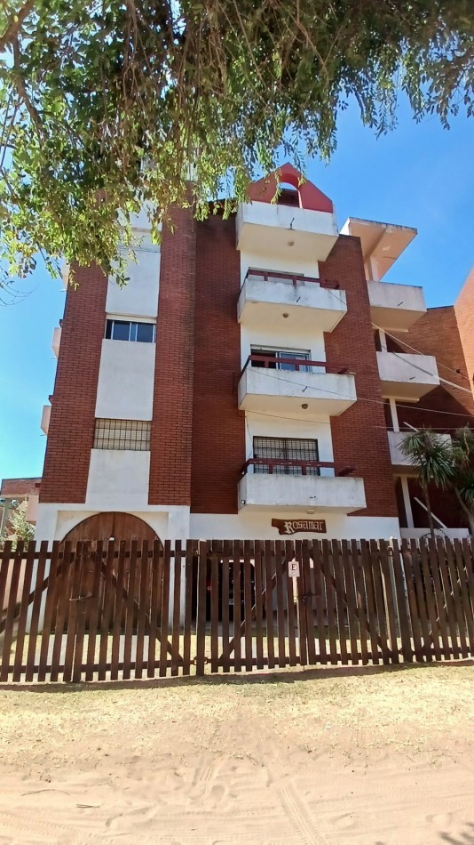 Venta de Monoambiente a una Cuadra del Mar en Villa Gesell: ¡Tu Refugio Costero te Espera!