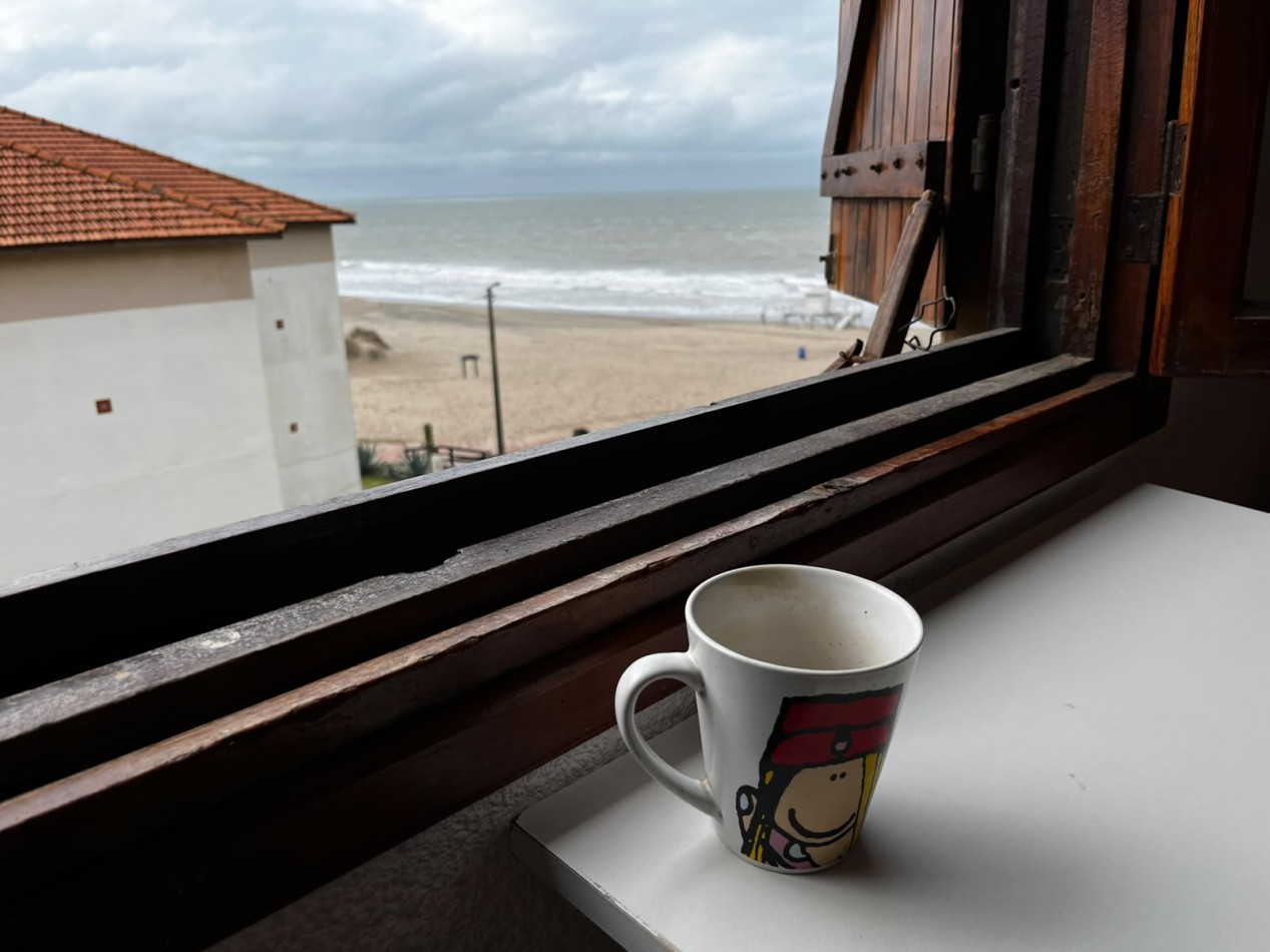 Hermoso departamento de 3 ambientes con vista al mar