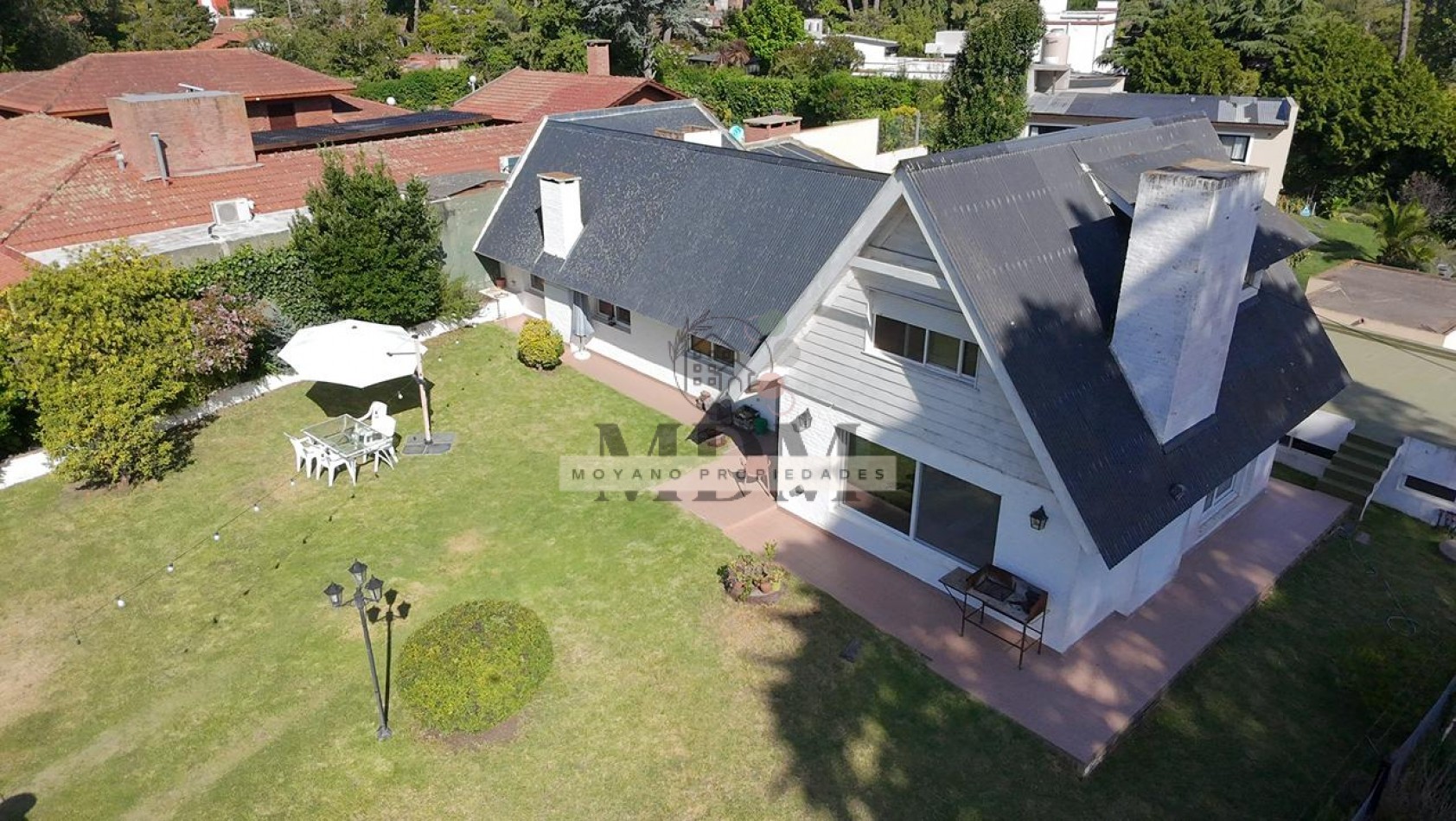 Casa en venta - Zona Residencial de Villa Gesell