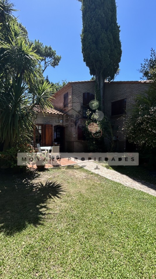 Hermosa Casa en Barrio Norte