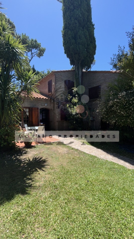 Hermosa Casa en Barrio Norte