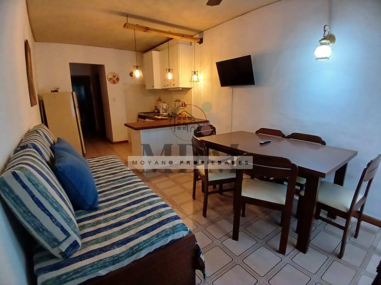 Departamento de 2 ambientes en Edificio Palmeras III 