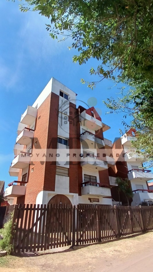 Venta de Monoambientes a una Cuadra del Mar en Villa Gesell: ¡Tu Refugio Costero te Espera!