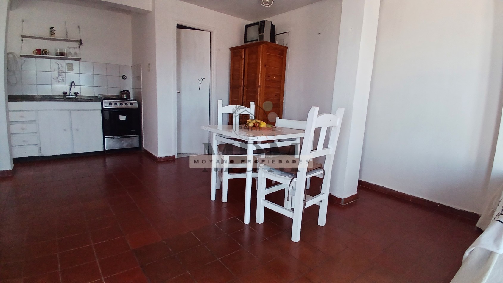 Venta de Monoambientes a una Cuadra del Mar en Villa Gesell: ¡Tu Refugio Costero te Espera!