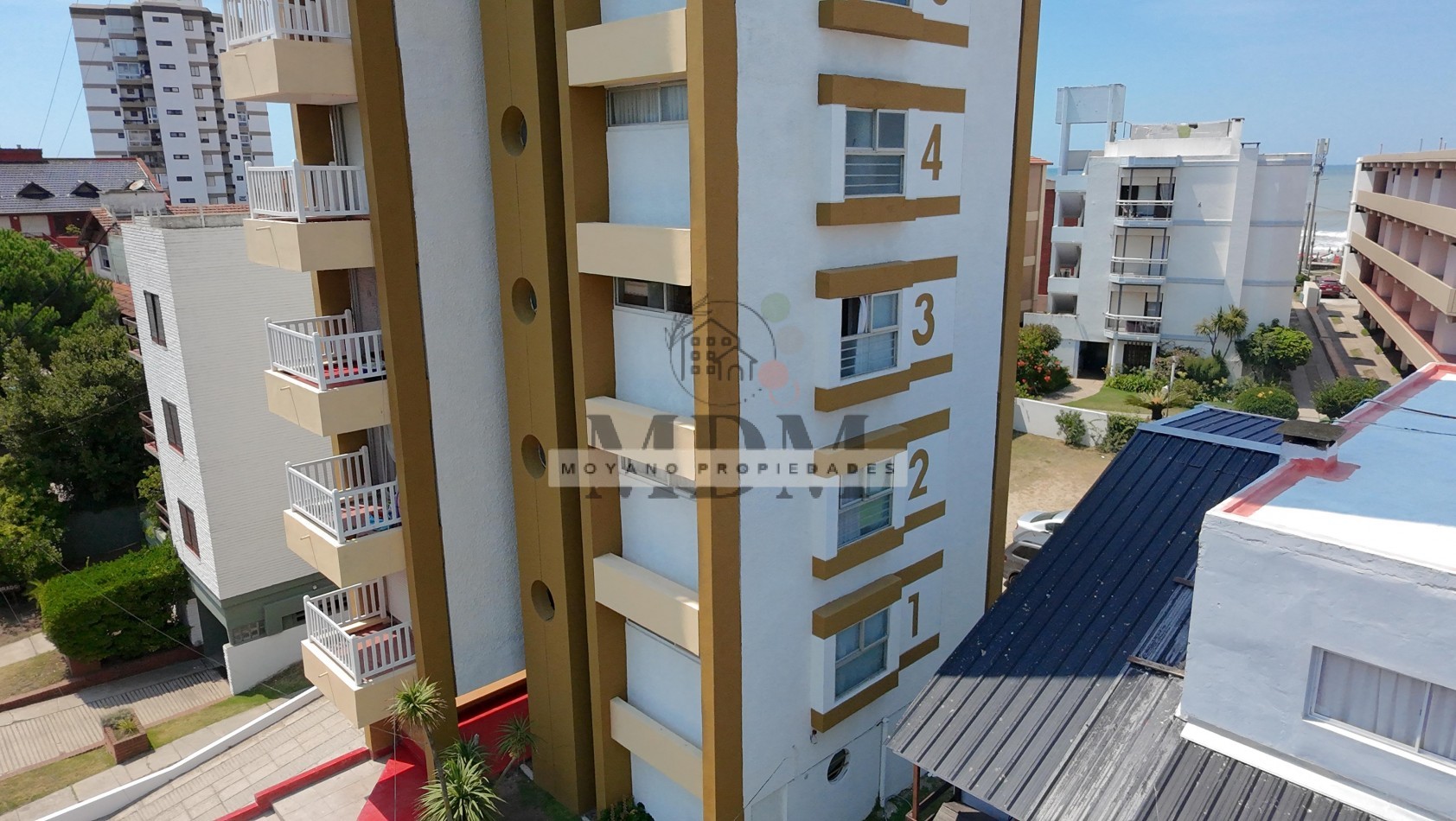 Exclusivo Departamento en Venta - 3° Piso Completo 