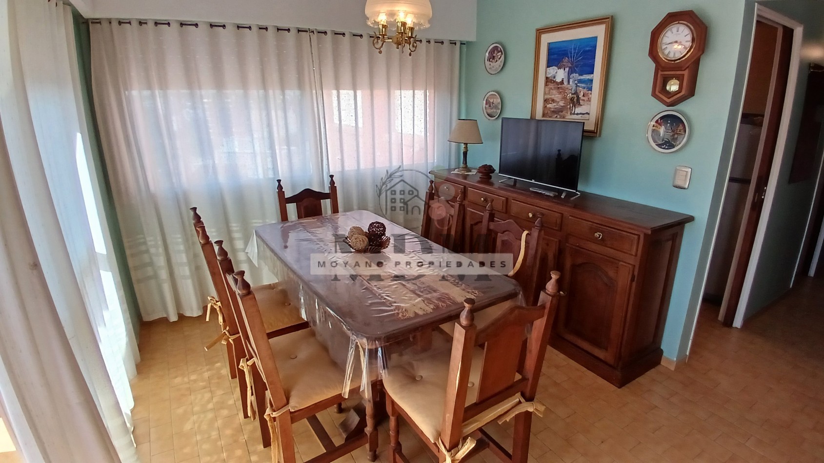 Oportunidad en Villa Gesell: 2 Amb. Amoblado con Cochera - Edificio PH II