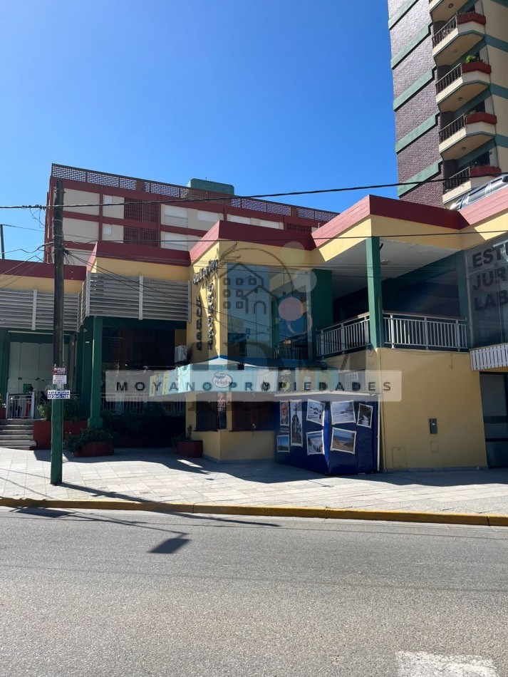 Local en venta con vista a la calle - Galeria Taxco Center