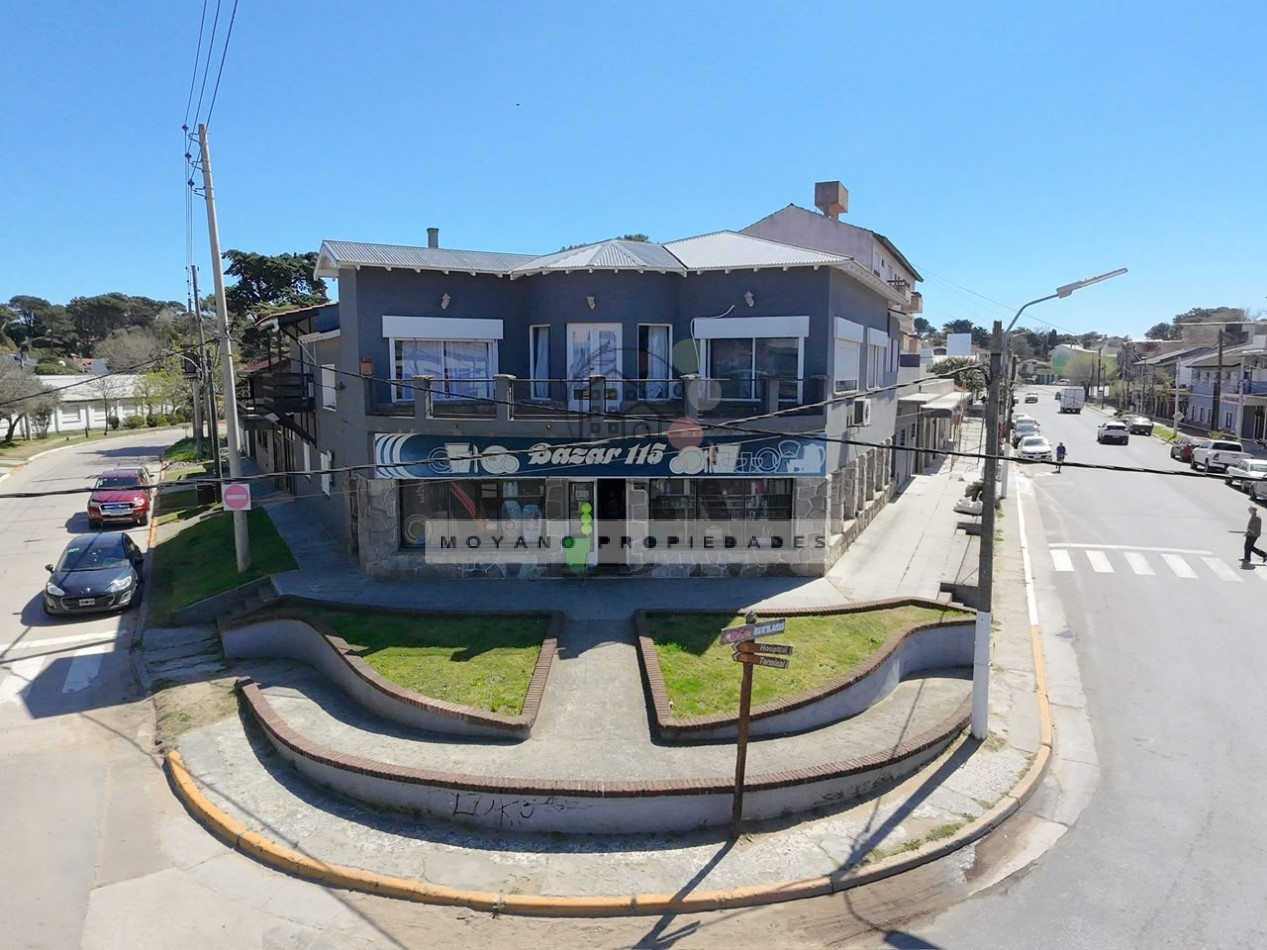 IMPONENTE PROPIEDAD EN BLOCK EN ESQUINA • LOCAL + 7 DEPARTAMENTOS • IDEAL INVERSORES • VILLA GESELL