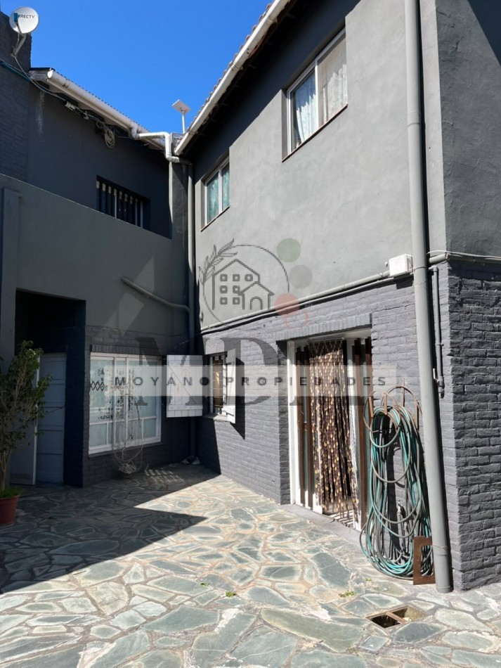 IMPONENTE PROPIEDAD EN BLOCK EN ESQUINA • LOCAL + 7 DEPARTAMENTOS • IDEAL INVERSORES • VILLA GESELL