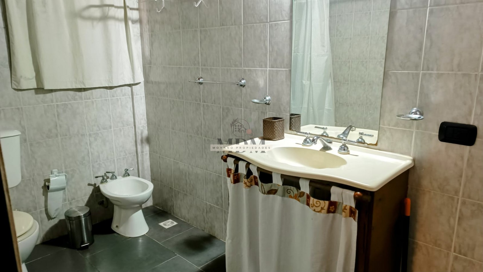 Conjunto de 2 Cabañas en Venta - Mar de las Pampas