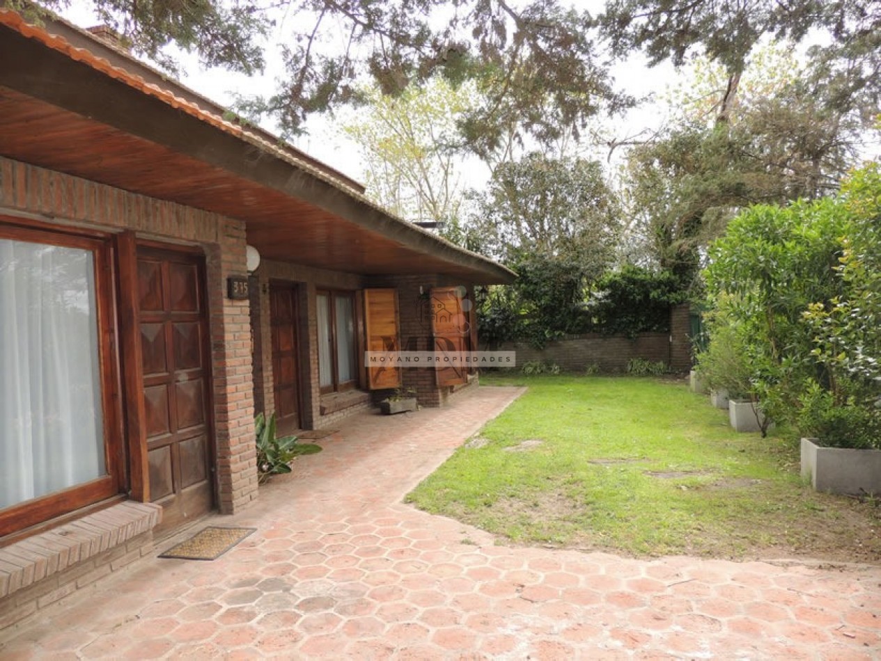 Casa en alquiler anual - Villa Gesell