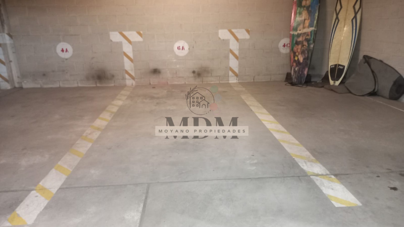 Oportunidad en Villa Gesell: 2 Amb. Amoblado con Cochera - Edificio PH II