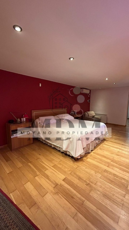 Casa en venta - Zona Residencial de Villa Gesell