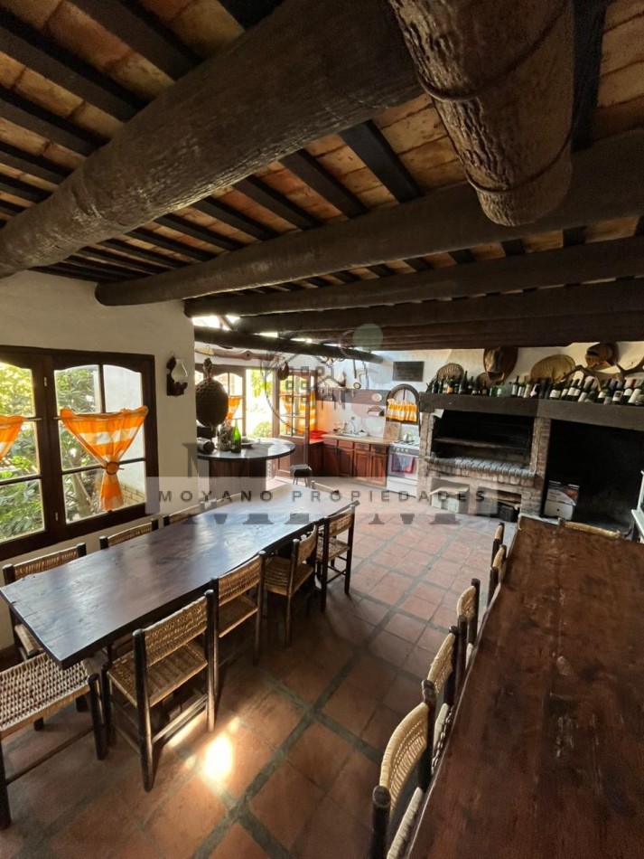  Oportunidad Unica de Inversion: Hosteria a Metros del Mar - Villa Gesell