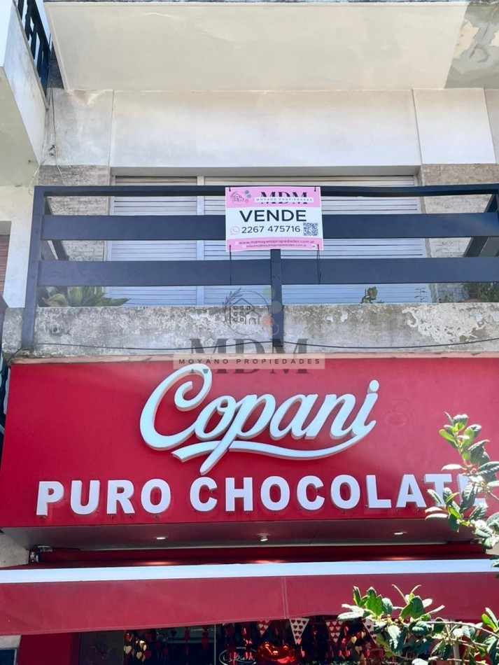 Monoambiente amplio con balcon al frente en pleno centro de Villa Gesell