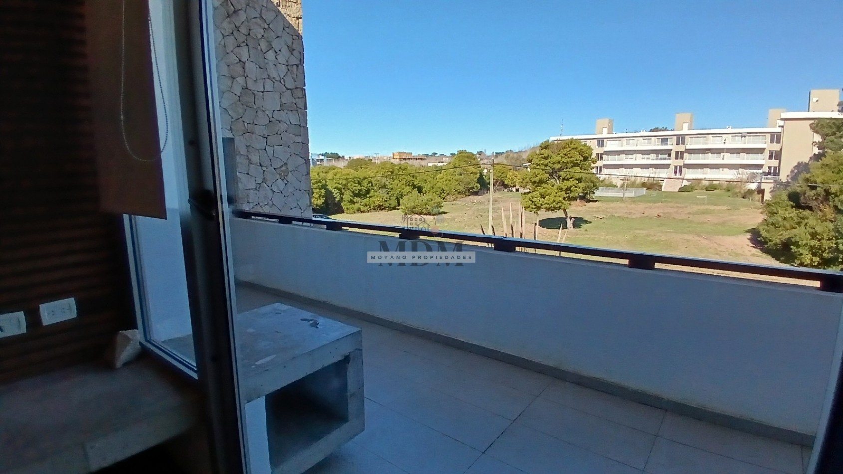 Venta de departamento 2 ambientes - Complejo Punta 30 - 2° piso por escalera