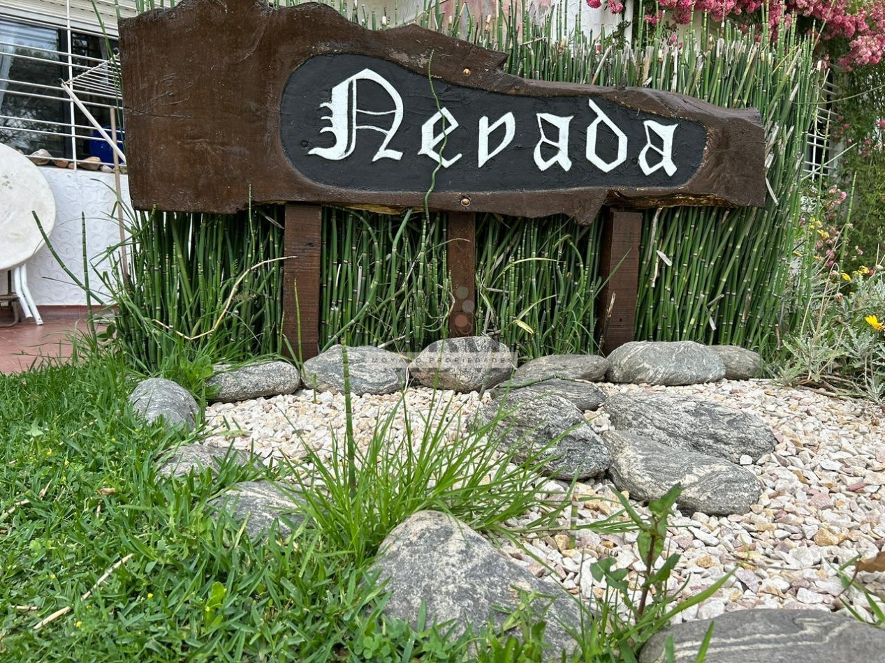 Departamento 3 ambientes con cochera cubierta - Edificio Nevada