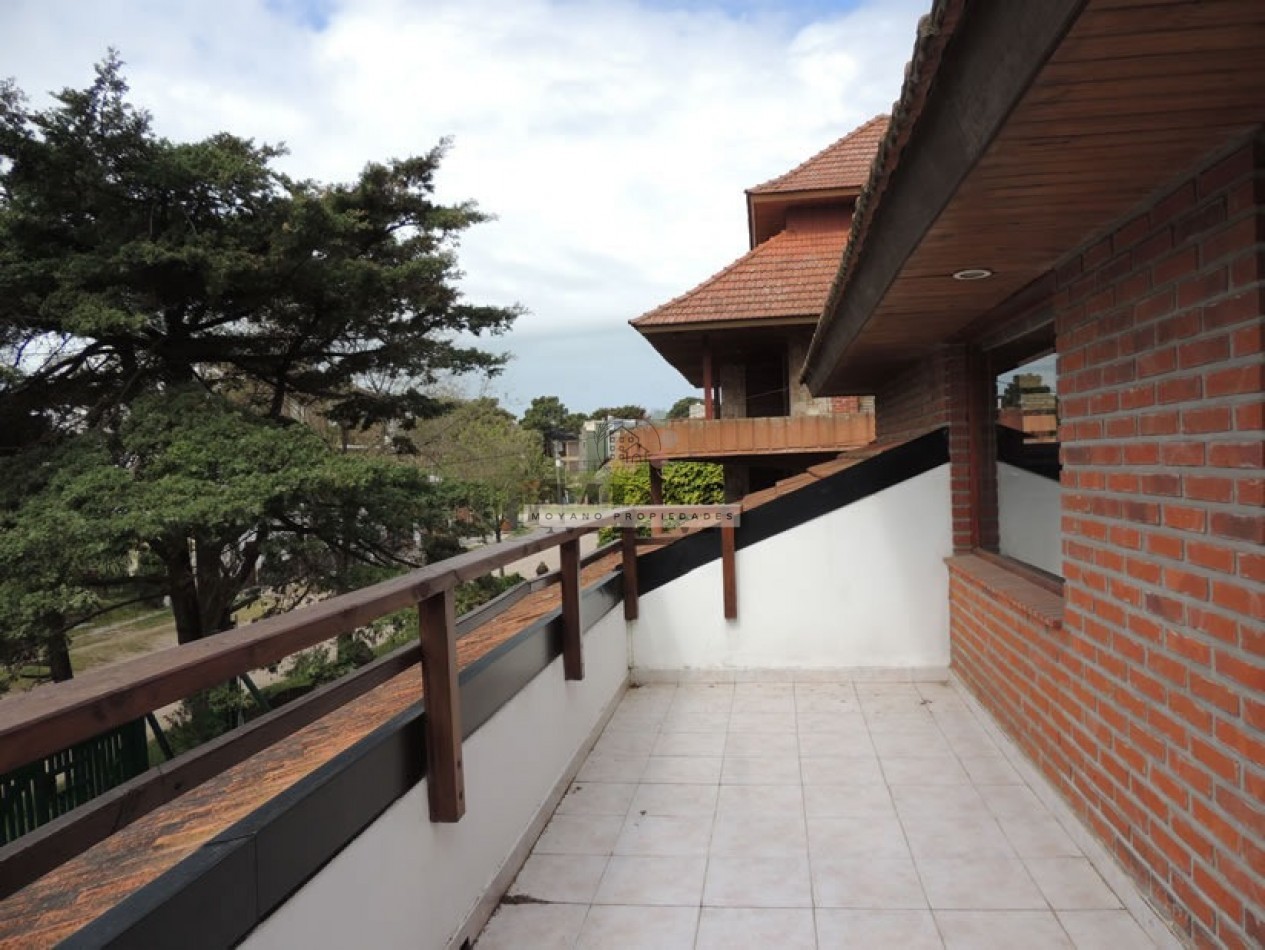 Departamento de dos ambientes en alquiler anual - Villa Gesell