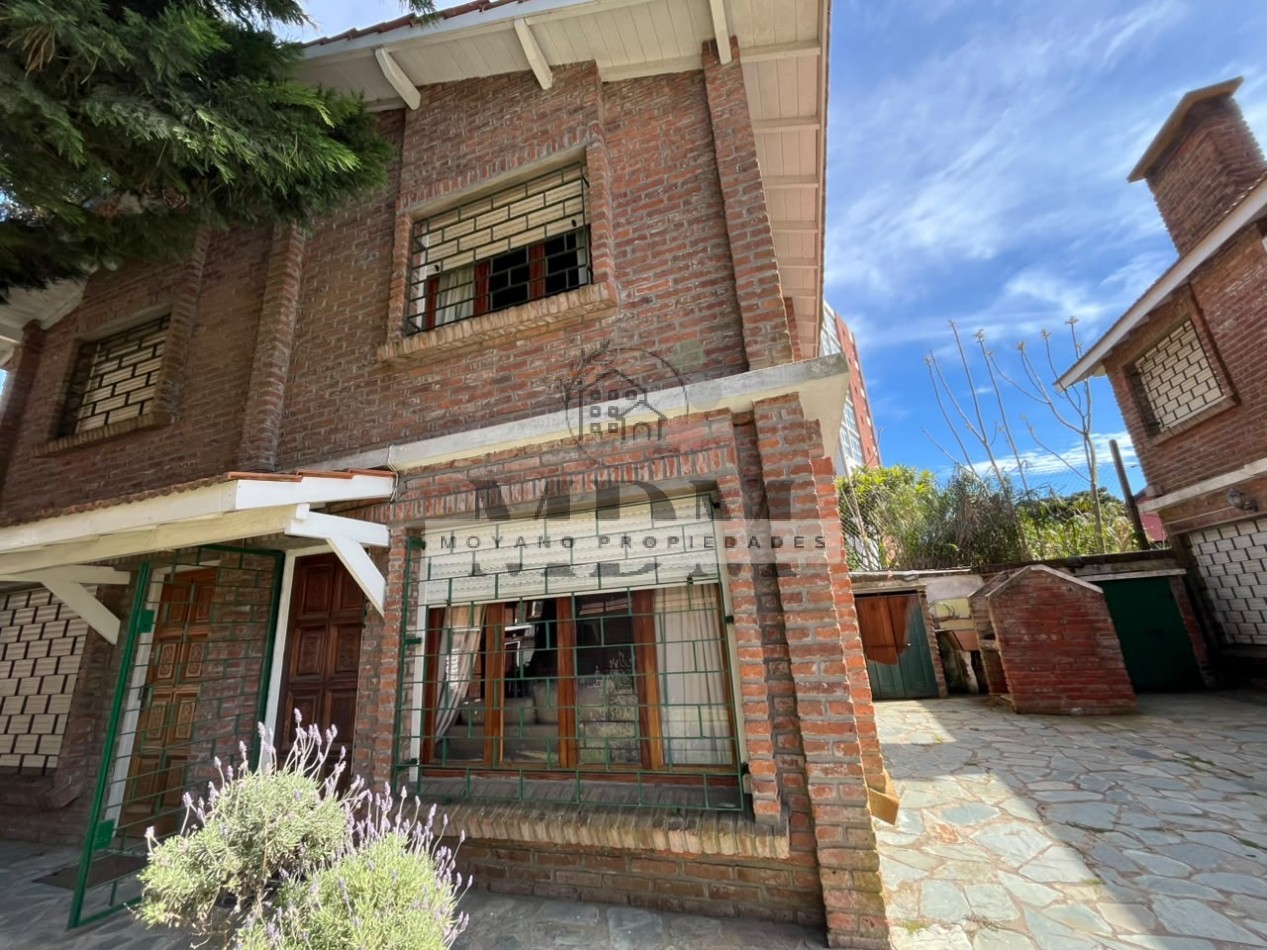 DUPLEX DE 3 AMBIENTES EN COMPLEJO - ESTACIONAMIENTO Y PARRILLA