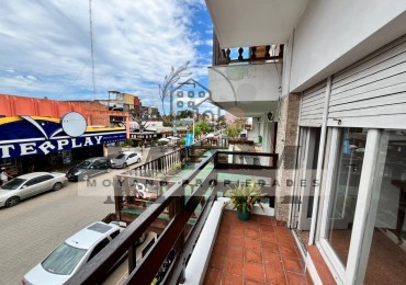 Monoambiente amplio con balcon al frente en pleno centro de Villa Gesell