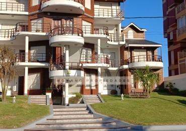 Duplex en venta - 2 dormitorios, cochera y vista parcial al mar -