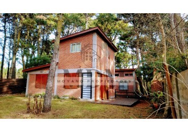 Conjunto de 2 Cabañas en Venta - Mar de las Pampas