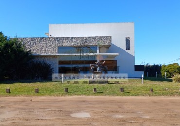 Venta de departamento 2 ambientes - Complejo Punta 30 - 2° piso por escalera