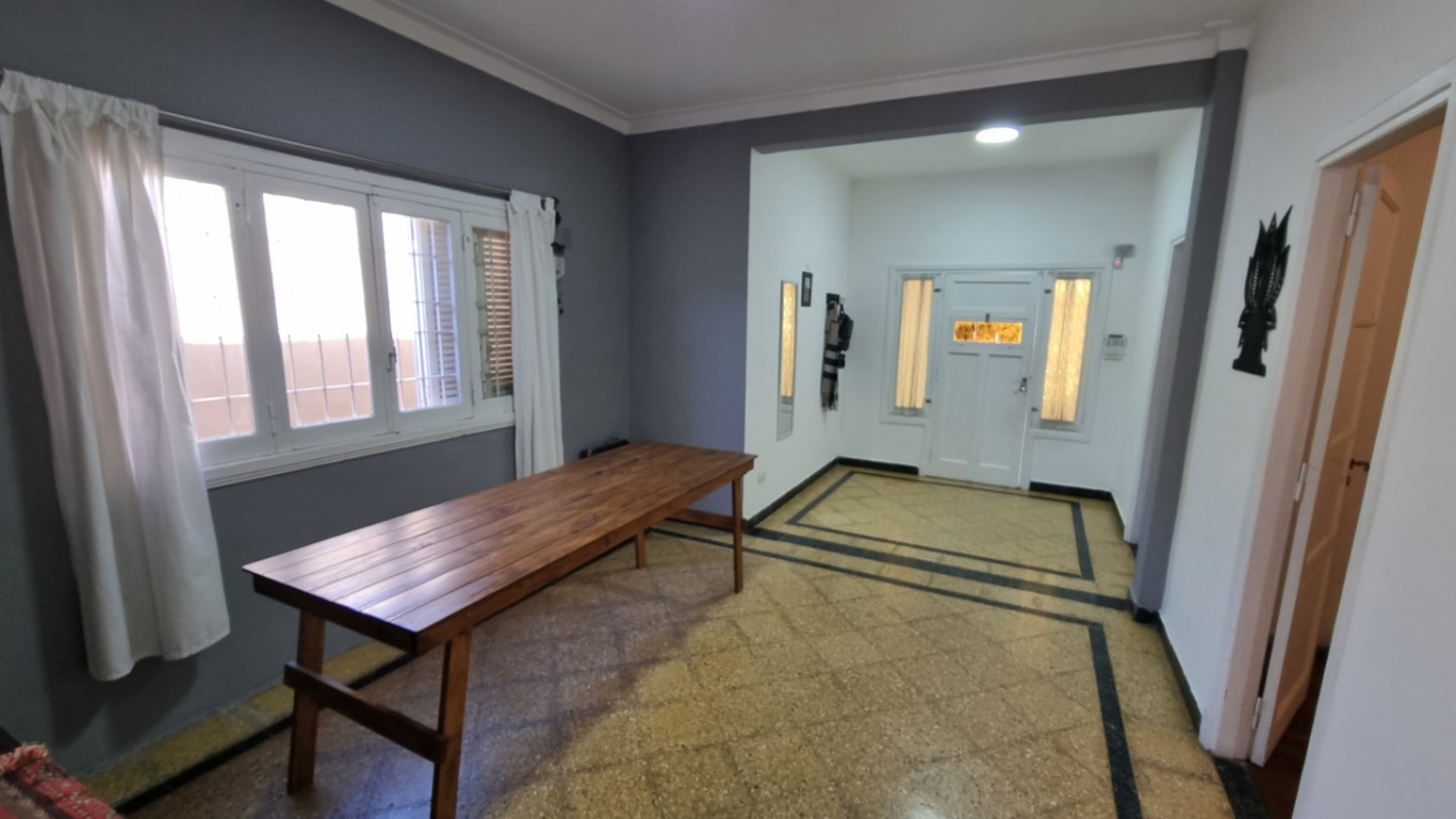 Casa 4 ambientes c/ Garage y Quincho. patio amplio- ZONA SAN JUAN APTA CREDITO BANCARIO USA 129.000