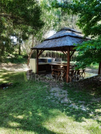 CASA EN MAR DE LAS PAMPAS