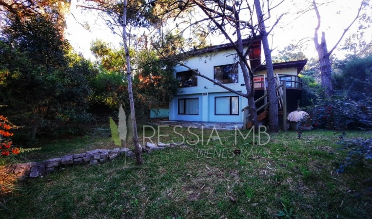 CASA EN MAR DE LAS PAMPAS