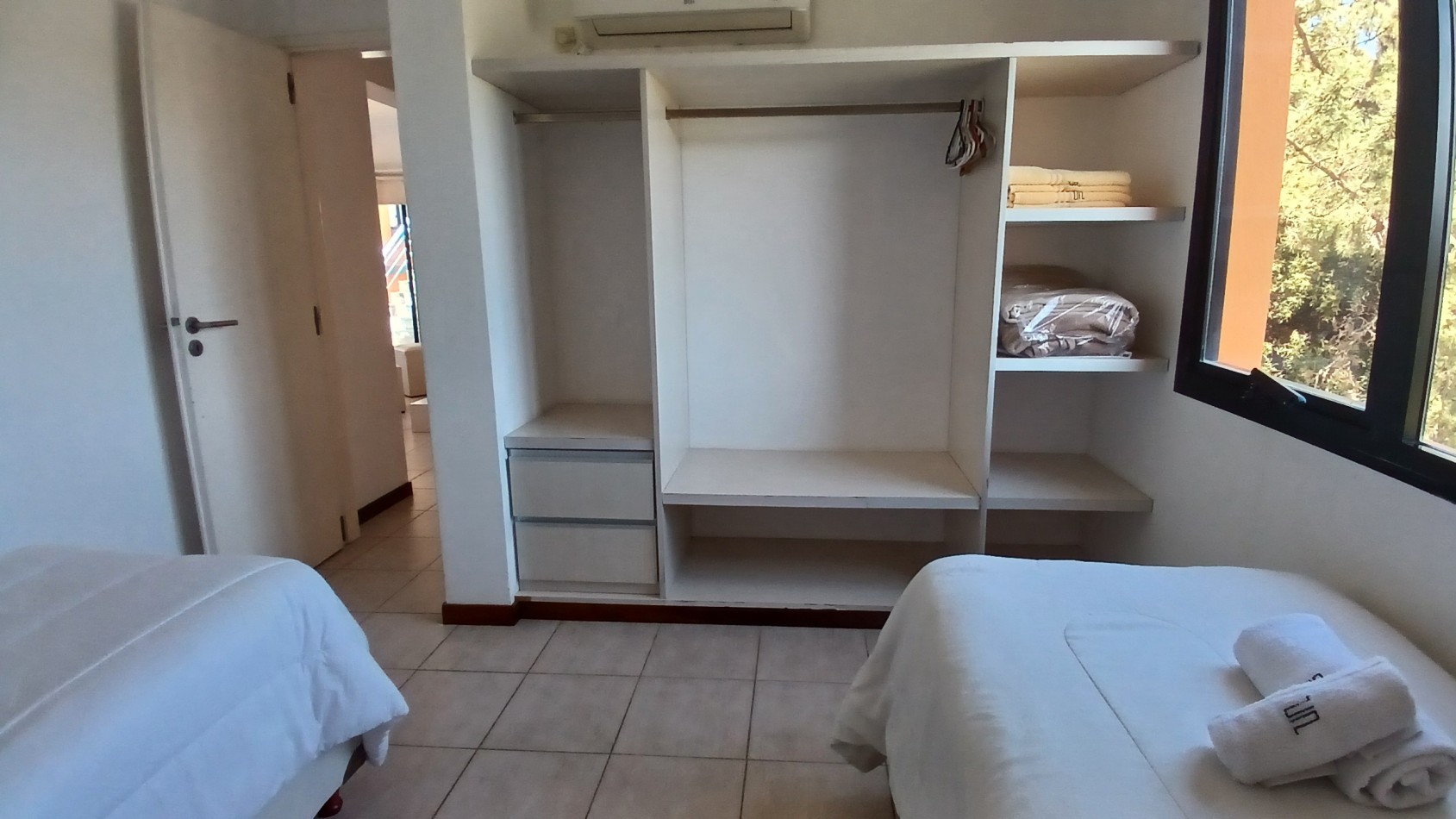 VENDEMOS DPTO 3 AMBIENTES EN COMPLEJO DOCK PLAYA - VILLA GESELL