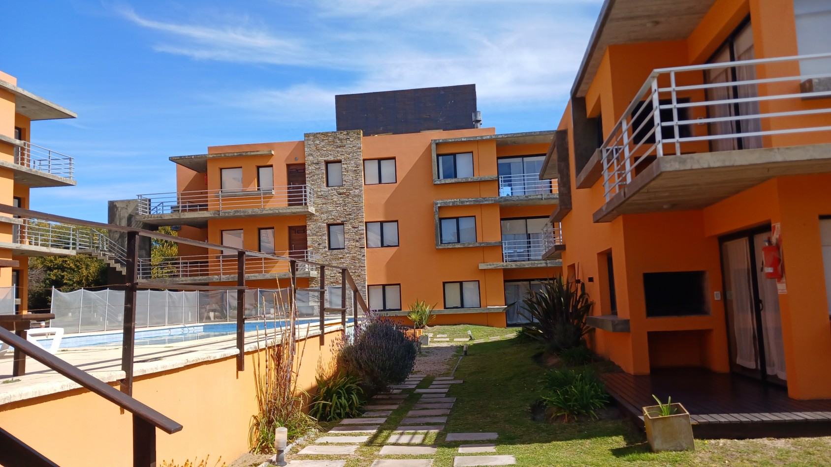 Vendo dpto. 2 ambientesven COMPLEJO DOCK PLAYA - Villa Gesell