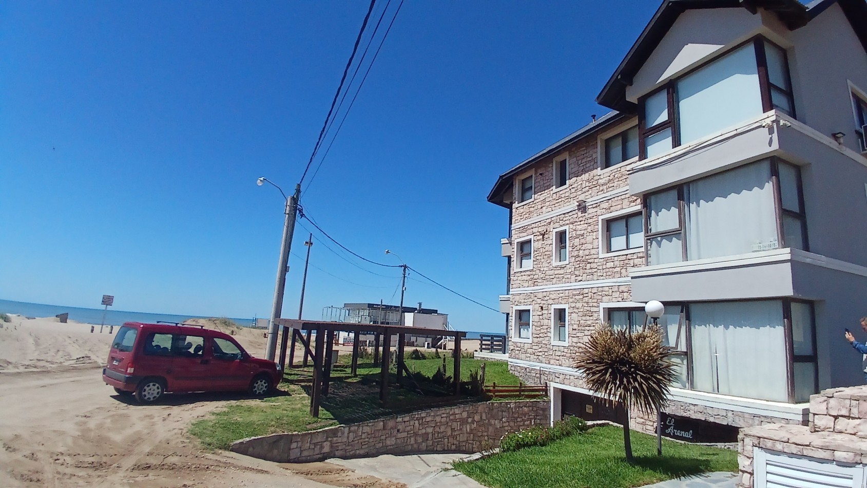 Venta de Dpto. con vista al mar al sur de Villa Gesell - Paseo 149 y playa