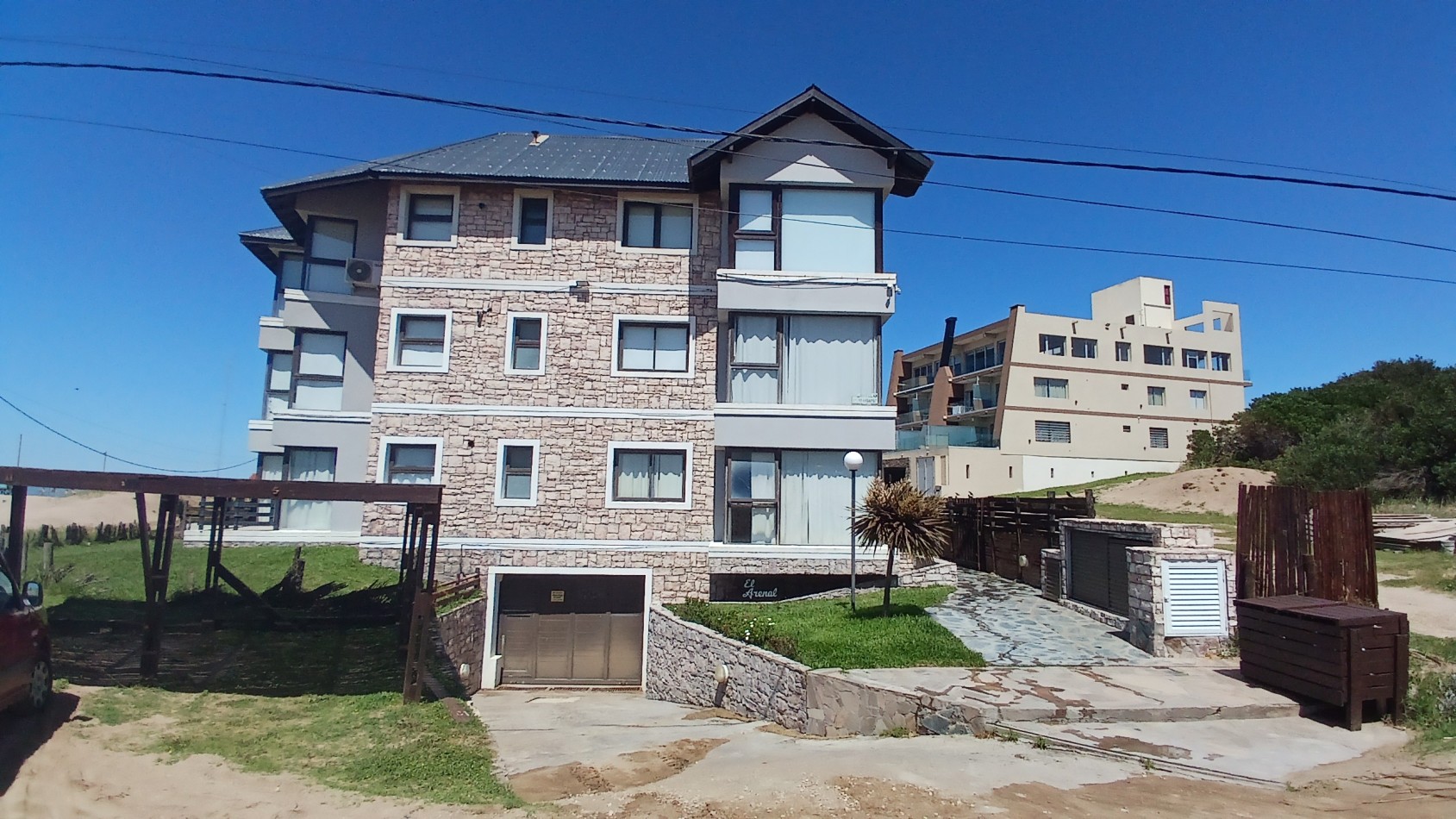 Venta de Dpto. con vista al mar al sur de Villa Gesell - Paseo 149 y playa