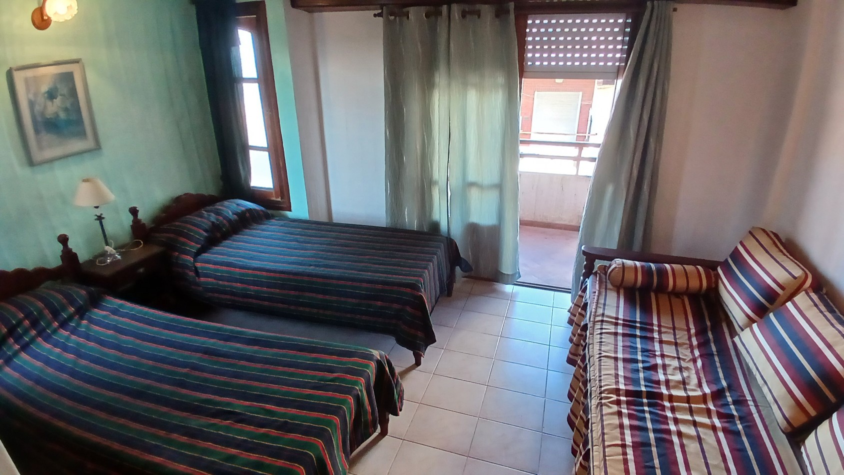 Duplex en Venta  - 2 Dormitorios, Cochera y Vista Parcial al Mar - Av. 1 e/ 105 y 107 - Villa Gesell
