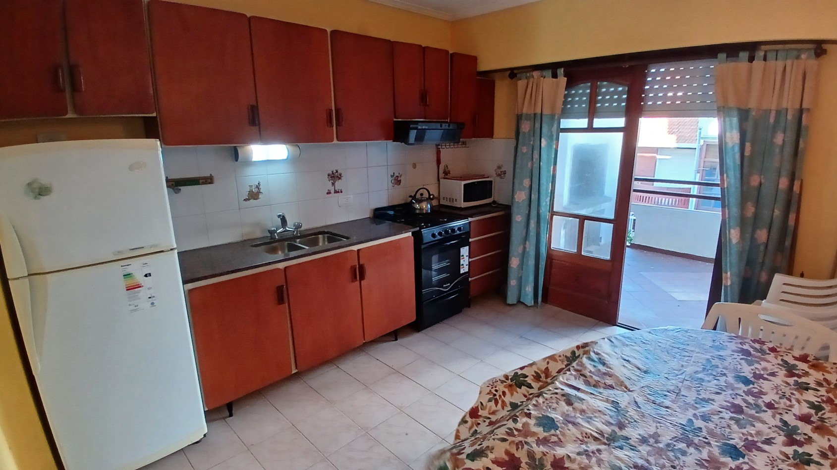 Duplex en Venta  - 2 Dormitorios, Cochera y Vista Parcial al Mar - Av. 1 e/ 105 y 107 - Villa Gesell