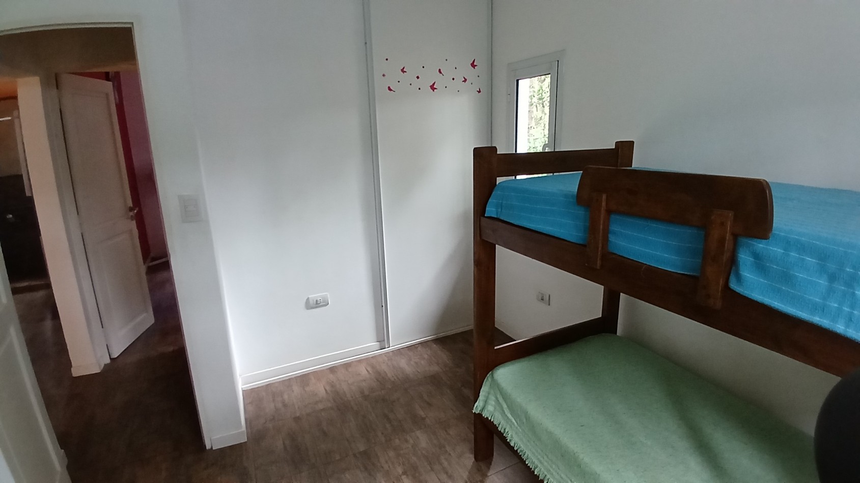 Casa en Venta - 3 Dormitorios + gran parque arbolado - Ranqueles entre Mansilla y Av. del Plata, con salida tambien a Av. del Lucero - Mar de las Pampas