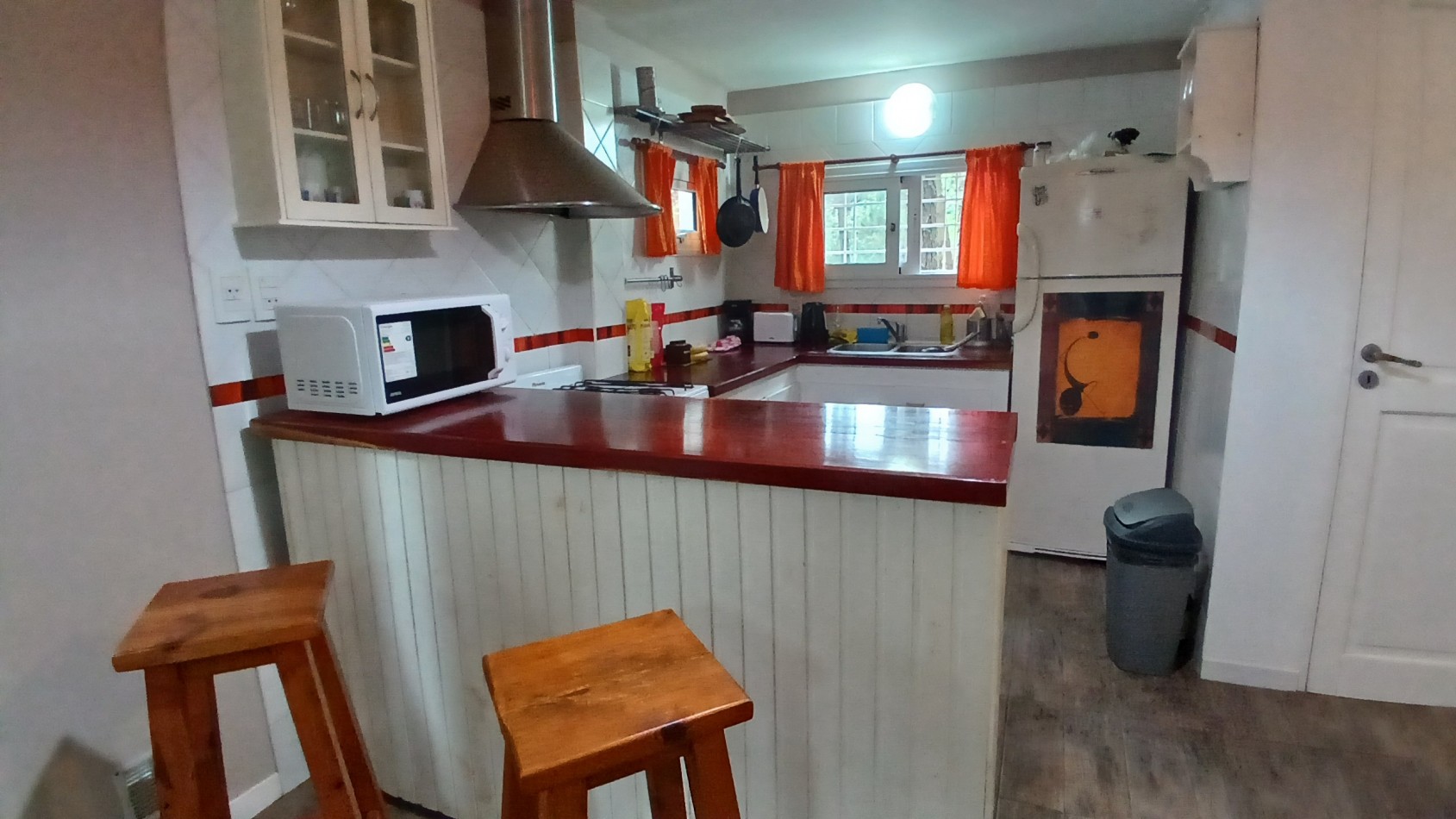 Casa en Venta - 3 Dormitorios + gran parque arbolado - Ranqueles entre Mansilla y Av. del Plata, con salida tambien a Av. del Lucero - Mar de las Pampas