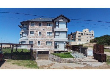 Venta de Dpto. con vista al mar al sur de Villa Gesell - Paseo 149 y playa