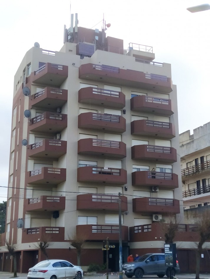 HERMOSO DEPARTAMENTO DE 1 AMBIENTE (DIVIDIDO) EN EL SUR DE GESELL